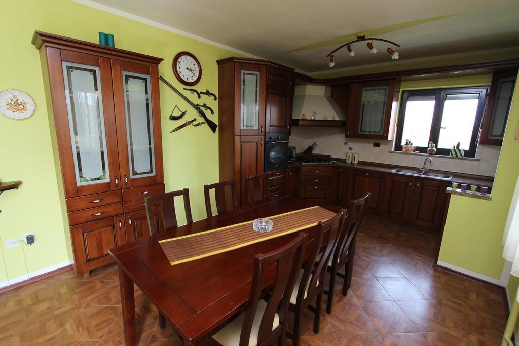 Apartment Ari روفينج المظهر الخارجي الصورة